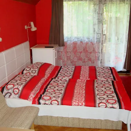 Gyöngyvirág Vendégház