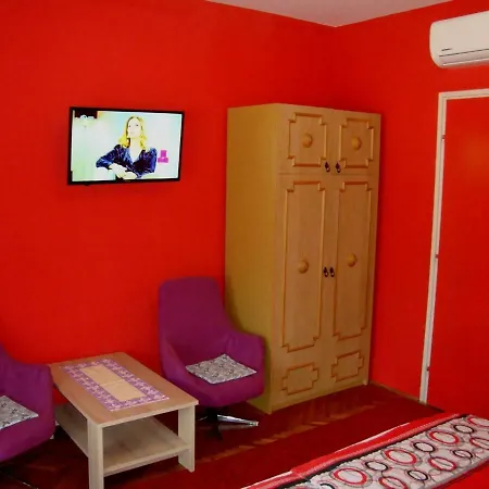 Gyongyvirag Vendeghaz Lägenhet