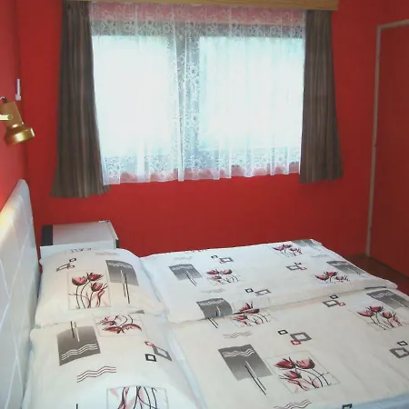 Gyongyvirag Vendeghaz Lägenhet