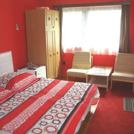 Lägenhet Gyongyvirag Vendeghaz *