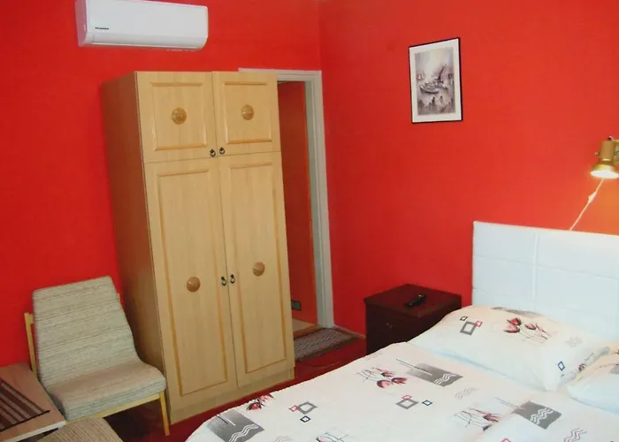 Gyongyvirag Vendeghaz